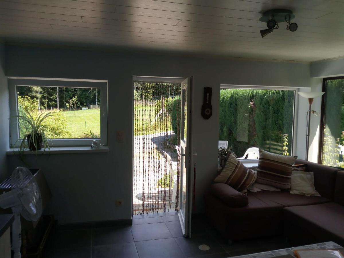 Chalet De La Vallee Des Pres Oignies Buitenkant foto